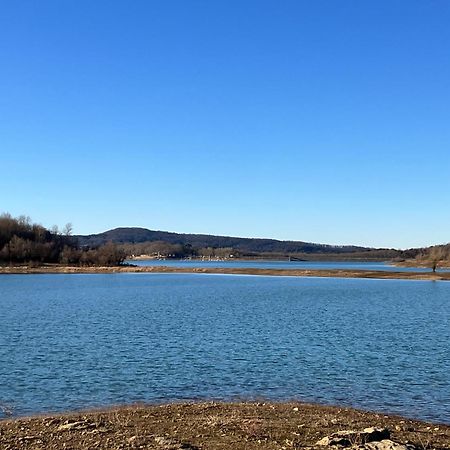 Maison Avec Vue Sur Le Lac De Montbel Esterno foto