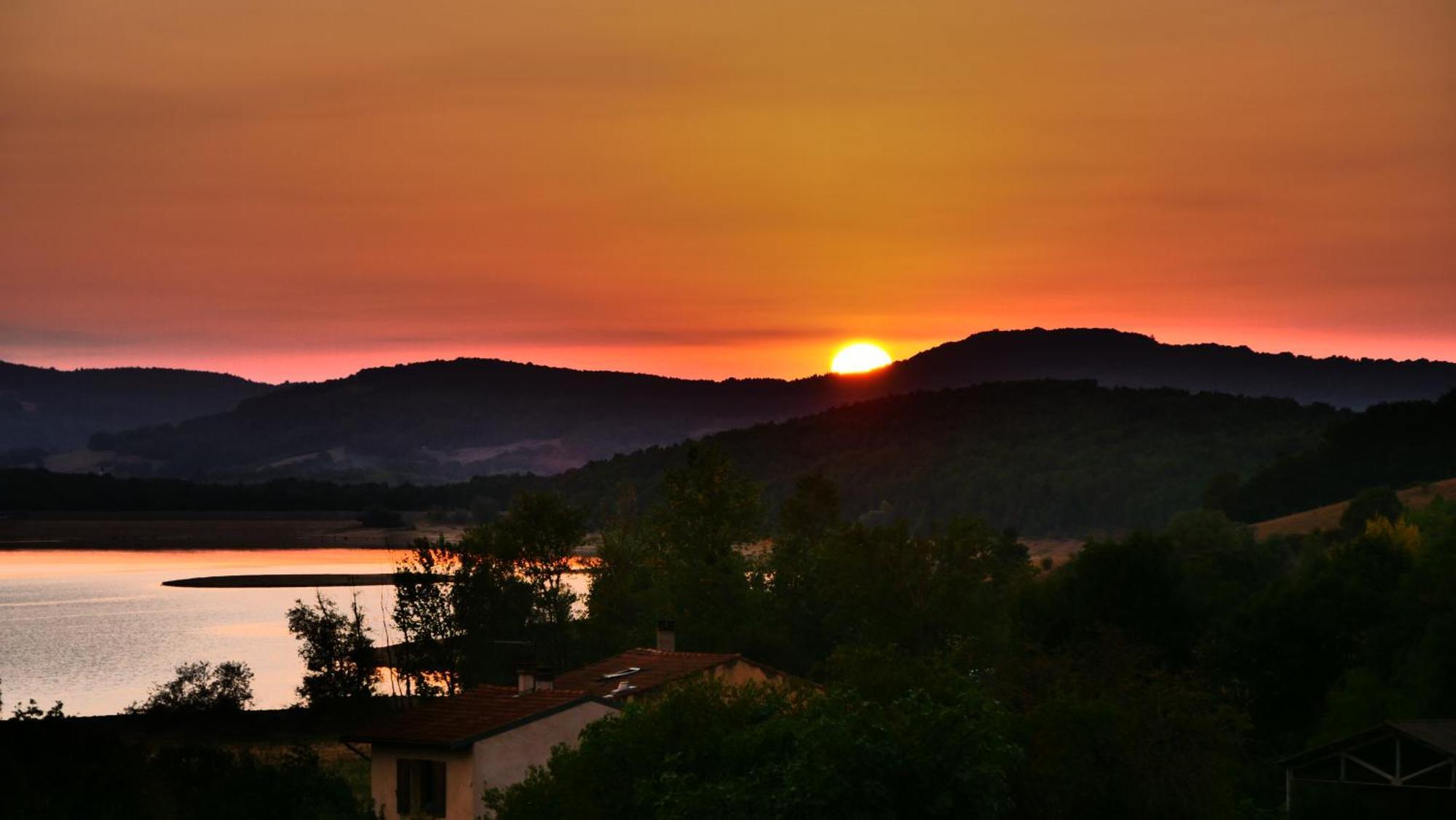 Maison Avec Vue Sur Le Lac De Montbel Esterno foto